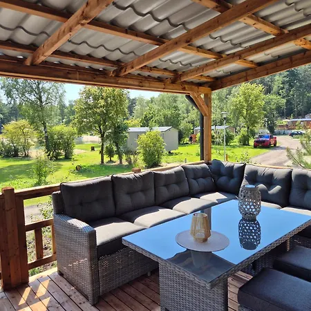 Chalet Bosrand 21 - Hondvriendelijk 6-pers chalet afsluitbaar terras en uitzicht op meer Nunspeet