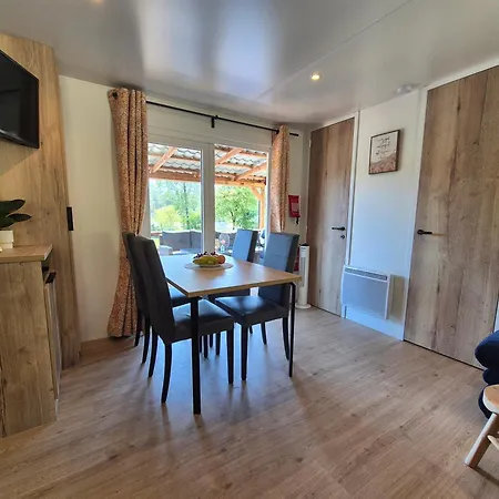 Chalet Bosrand 21 - Hondvriendelijk 6-pers chalet afsluitbaar terras en uitzicht op meer