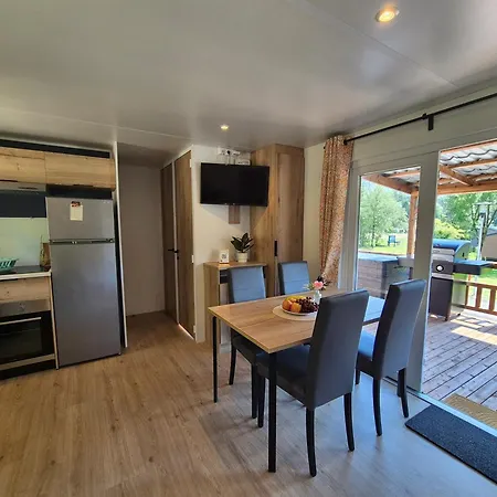 Chalet Bosrand 21 - Hondvriendelijk 6-pers chalet afsluitbaar terras en uitzicht op meer